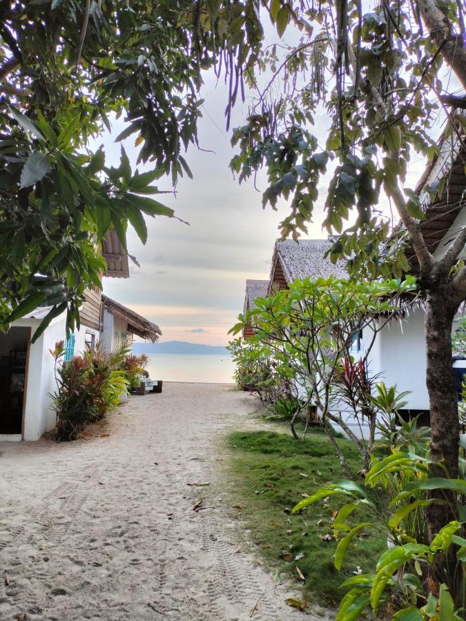 Sand Terrace Beach Bungalows Baan Tai Eksteriør billede